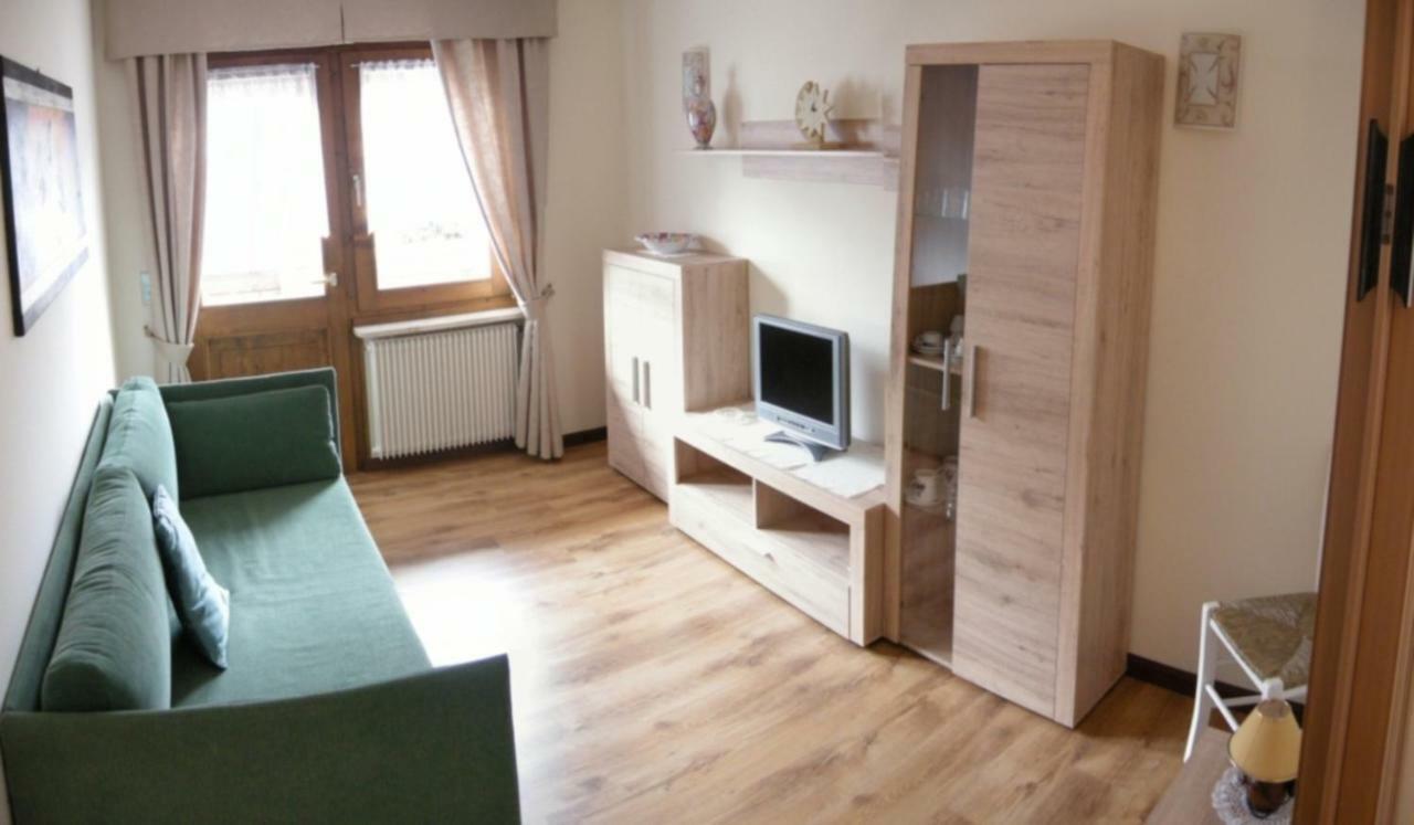 Residence La Pineta 파돌라 외부 사진