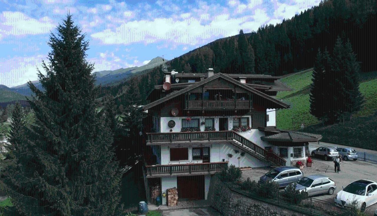 Residence La Pineta 파돌라 외부 사진